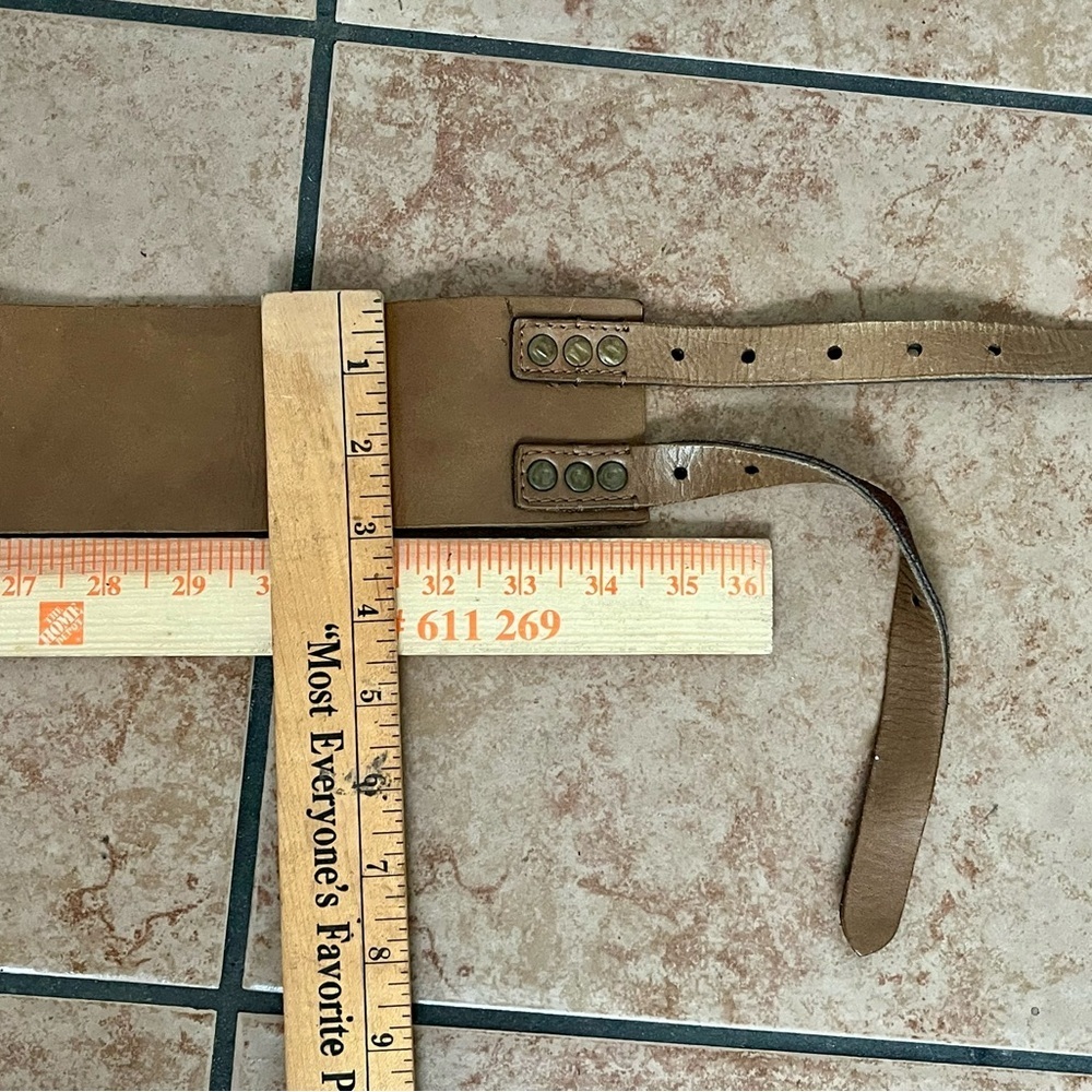 Lucky Brand Tan Leather Belt with Embellished Buckle - Picture 7 of 9